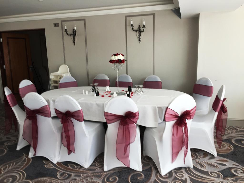 The Royal Chace Hotel Enfield Kültér fotó