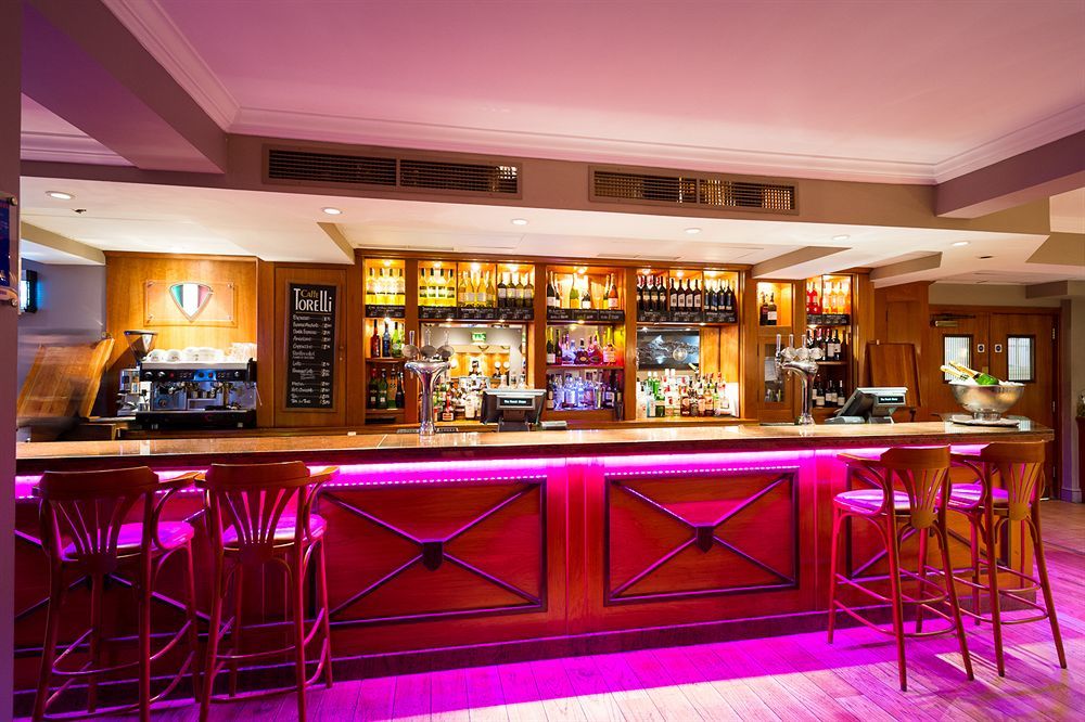 The Royal Chace Hotel Enfield Kültér fotó