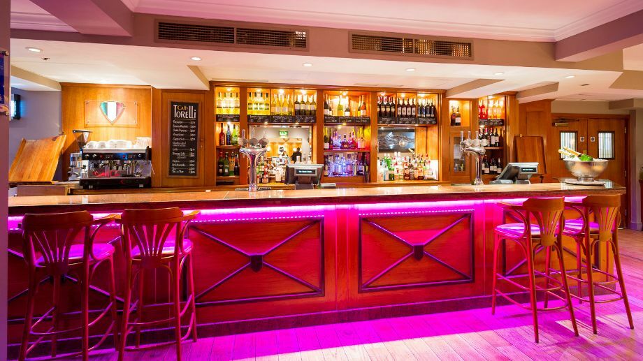 The Royal Chace Hotel Enfield Kültér fotó